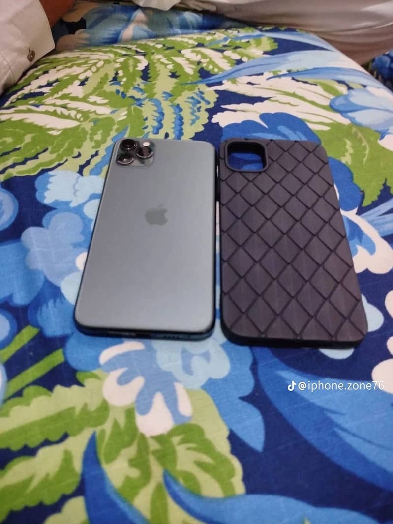 Apple iPhone 11 Pro Max 5