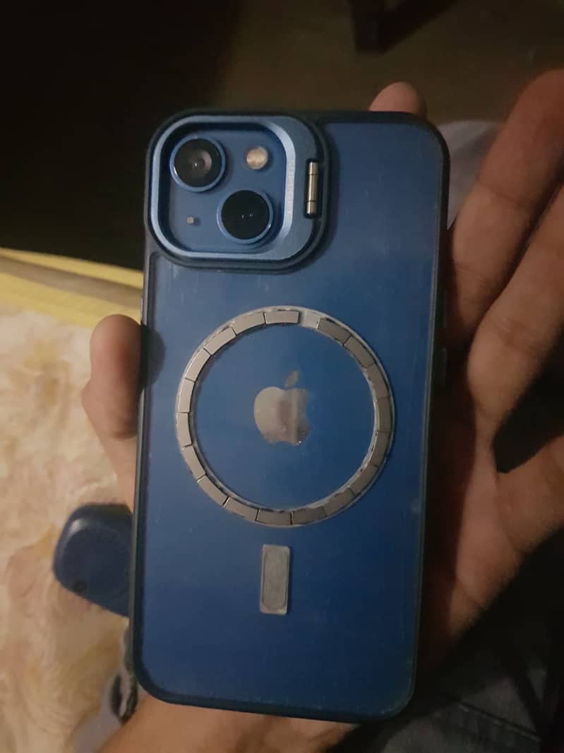 Apple iPhone 13 6