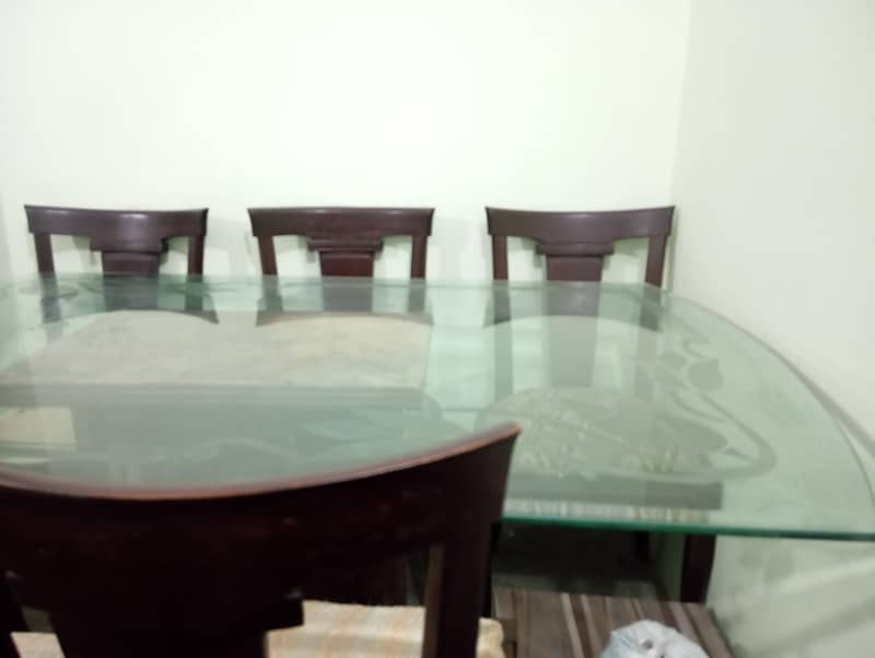 DINING TABLE WITH 6 CHAIRS 3