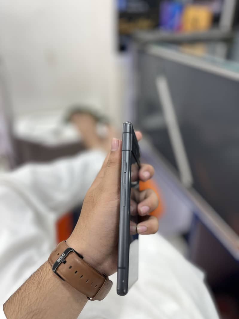 Google Pixel 7a 4