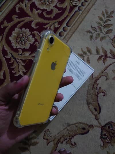 Apple iPhone XR