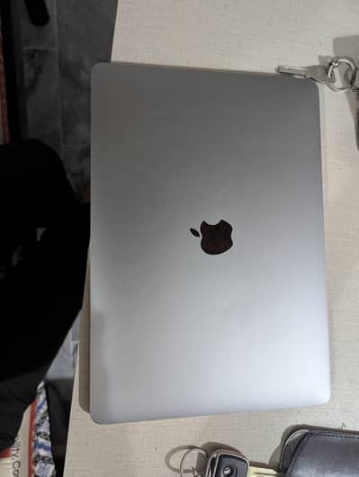 MacBook Air M1 8GB
