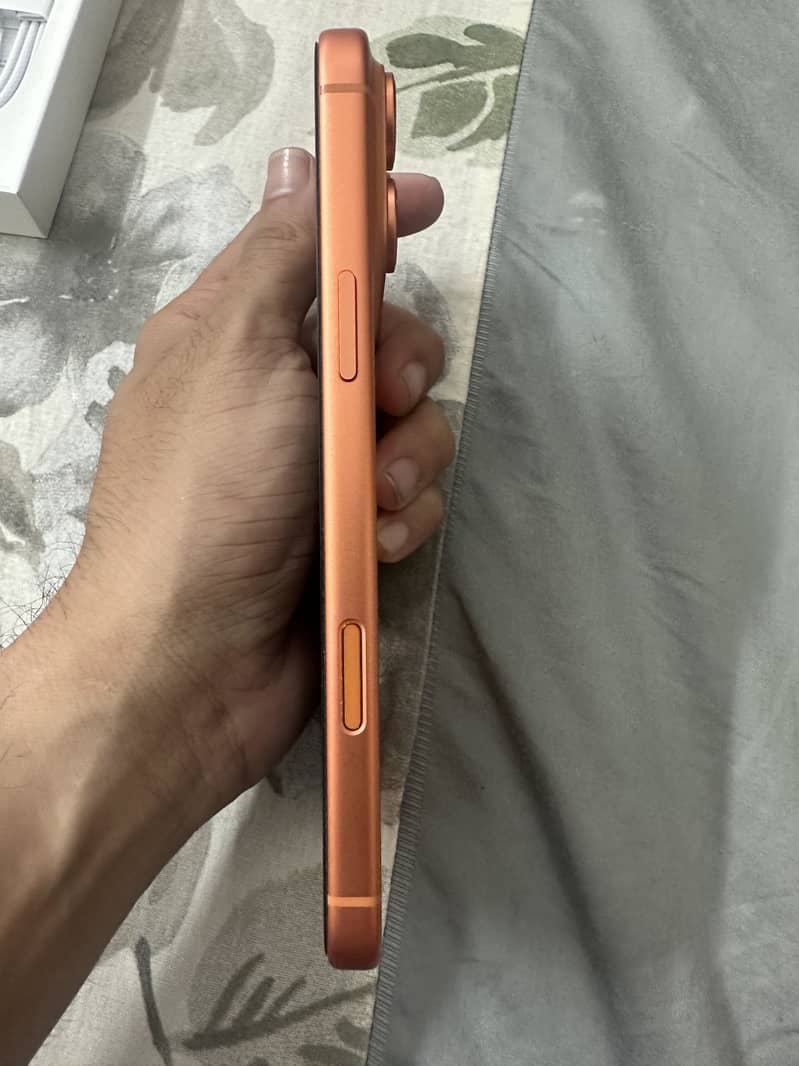 Apple iPhone 17 Pro Max 2