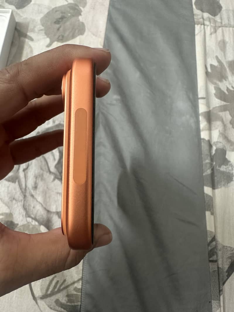Apple iPhone 17 Pro Max 5