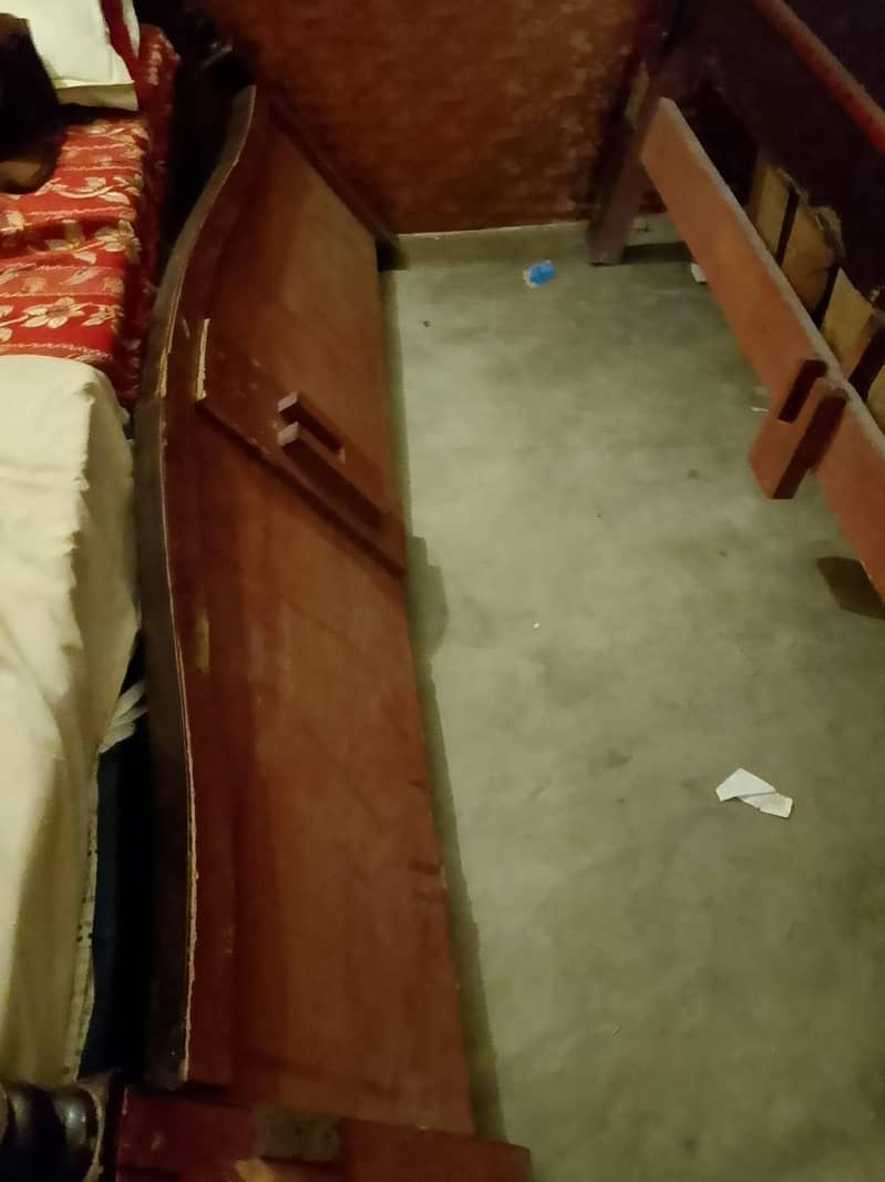 King Bed 12