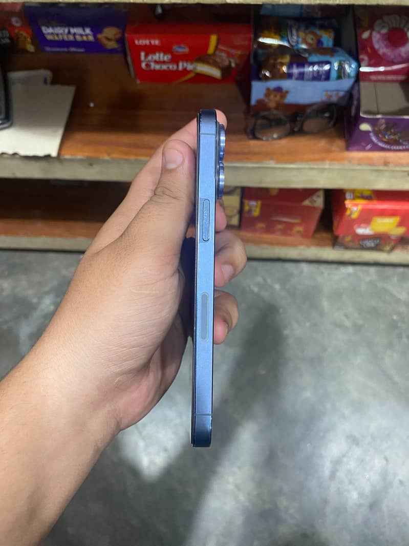 Apple iPhone 13 Pro 3