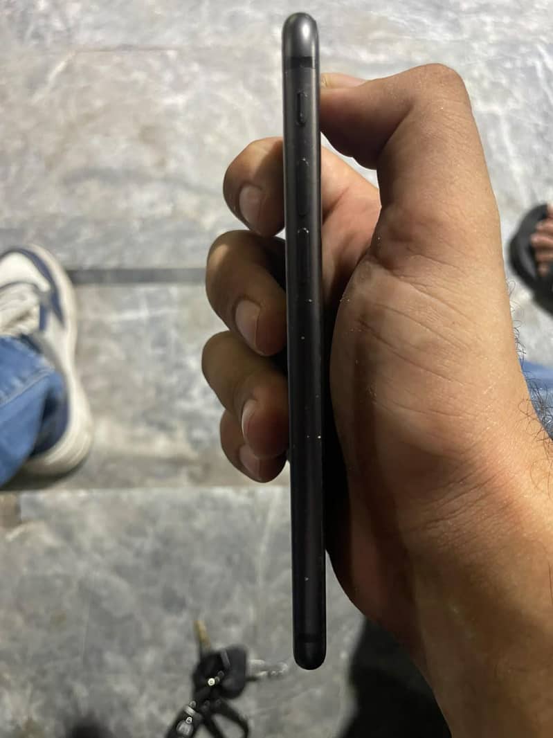 Apple iPhone 8 2
