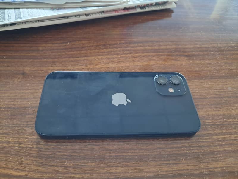 Apple iPhone 12 6