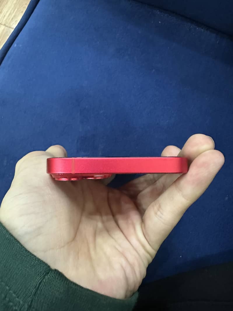 Apple iPhone 14 3