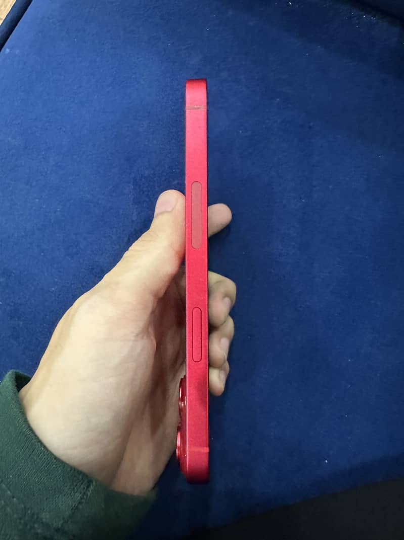 Apple iPhone 14 4