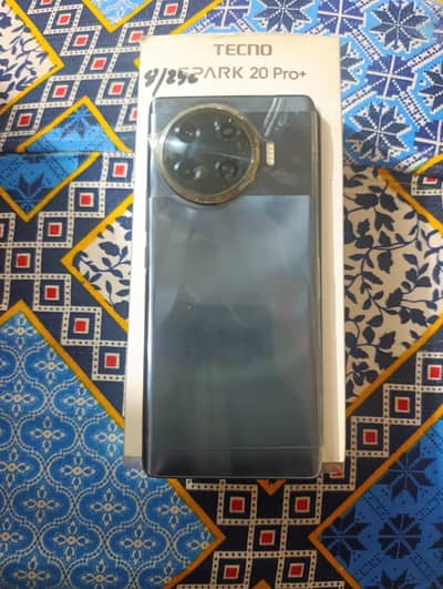 Tecno spark 20 pro plus
