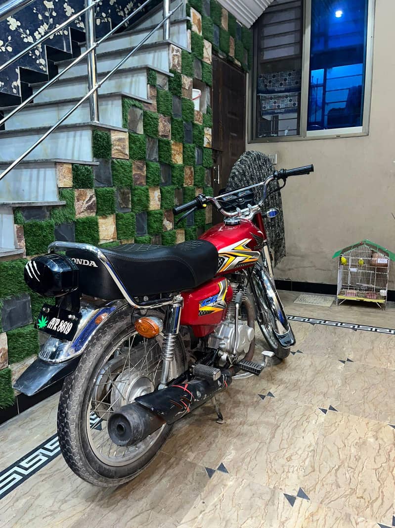 CG_125 0