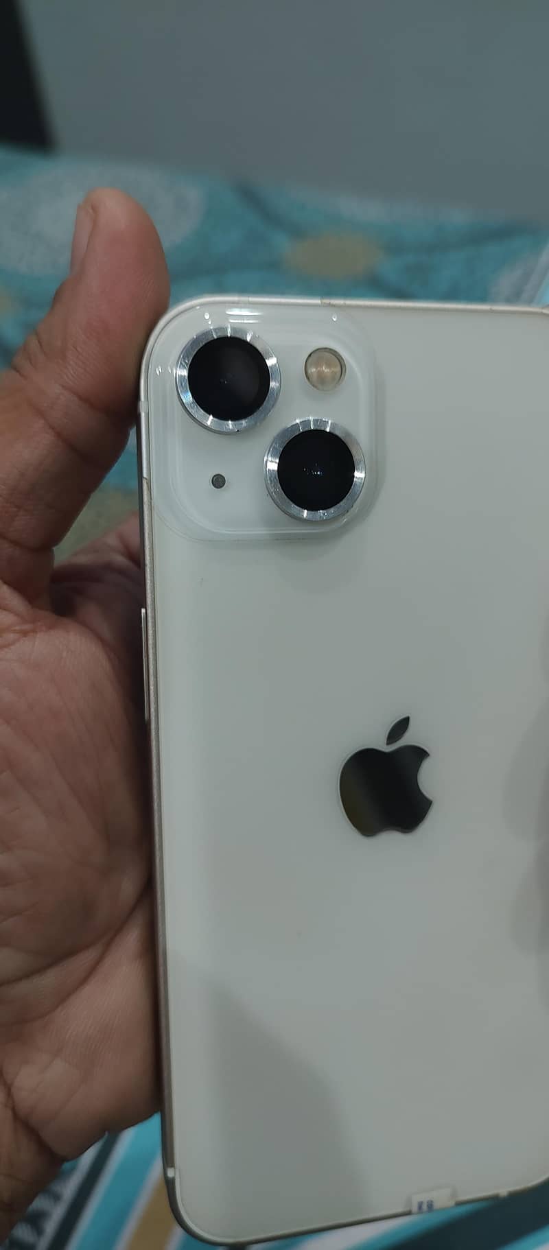 Apple iPhone 13 1