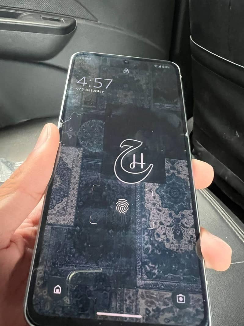 Sharp Aquos R7 1