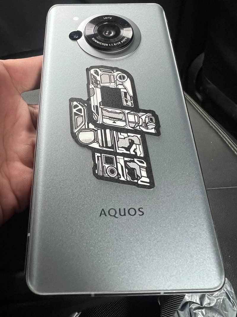 Sharp Aquos R7 2