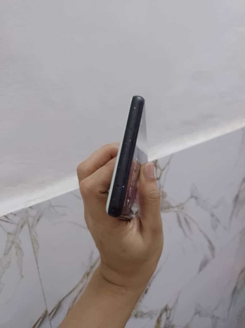 Google Pixel 6a 3