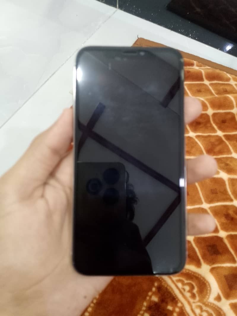 Apple iPhone X 3