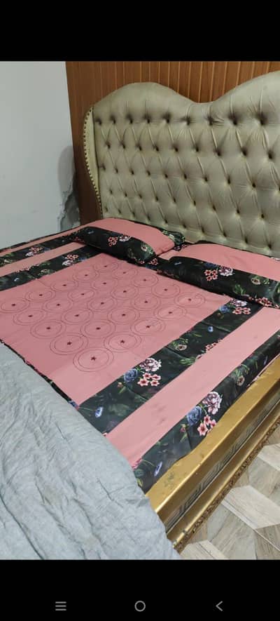 Bed with Side tables for sale in good condition