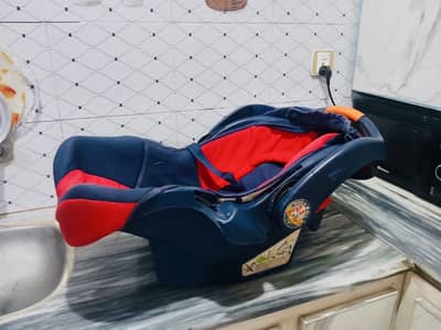 Baby carry cot