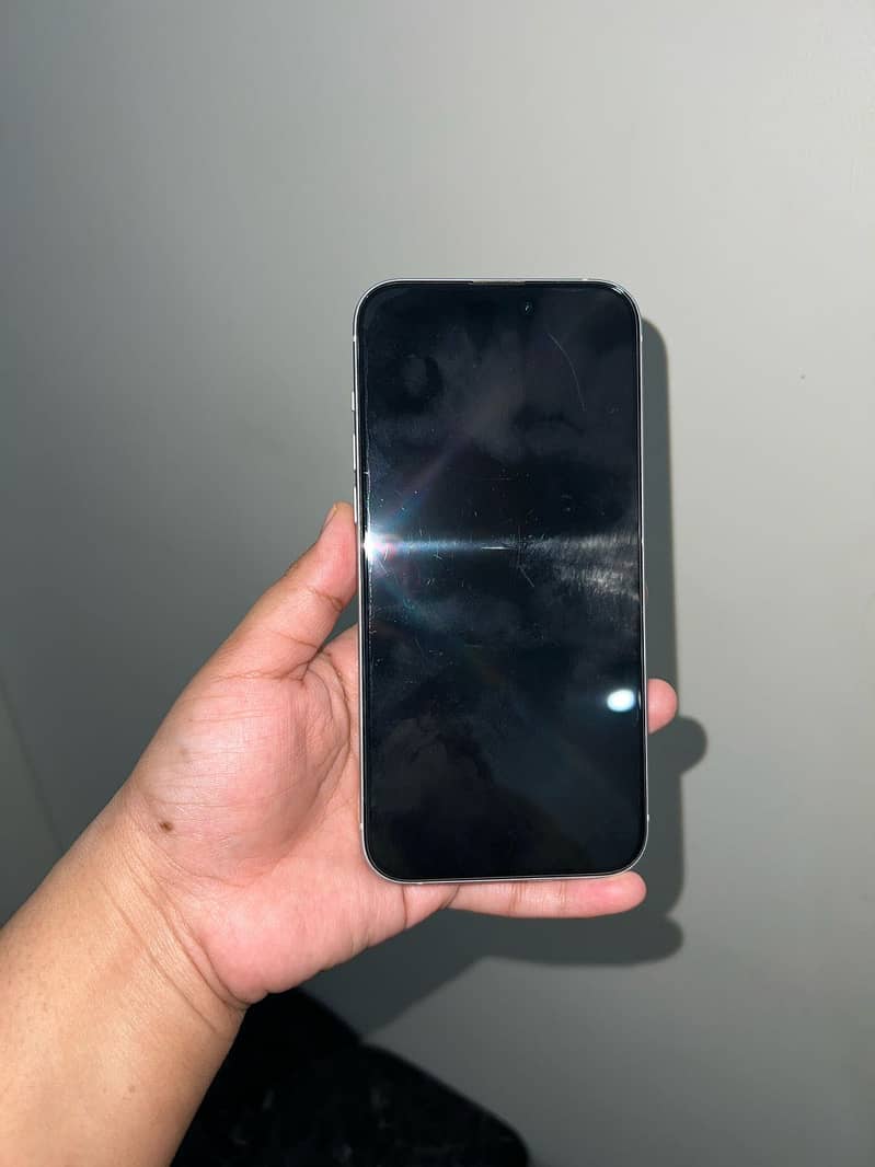 Apple iPhone 15 plus 1
