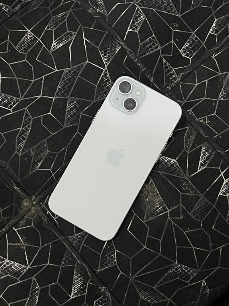 Apple iPhone 15 plus 13