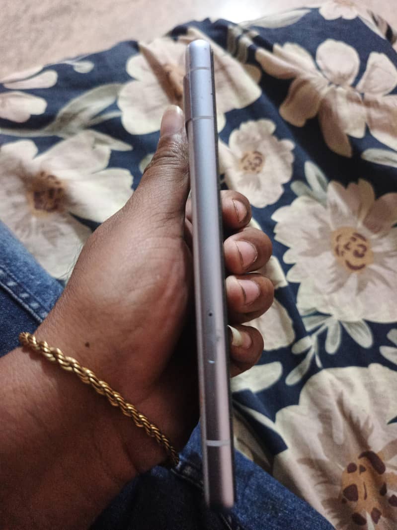 Google Pixel 7 3