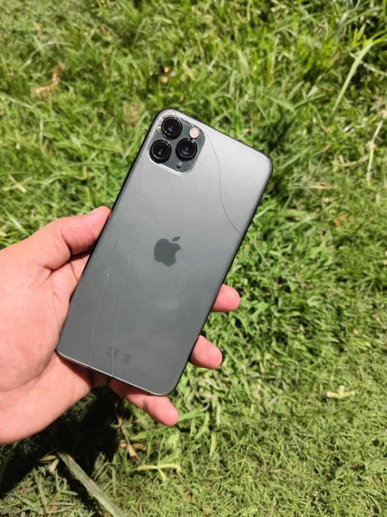 Apple iPhone 11 Pro Max 3