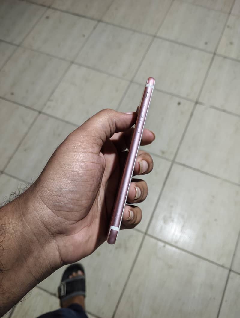 Apple iPhone 7 5