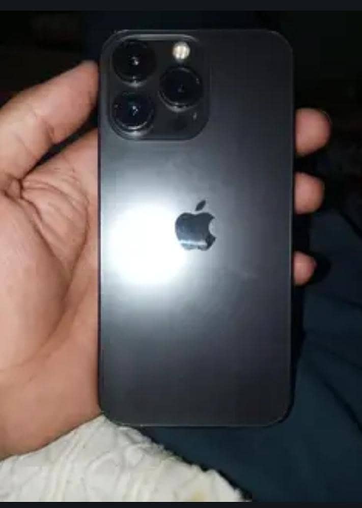 Apple iPhone 13 Pro 1