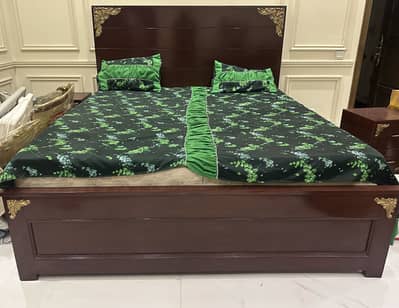 Double master bed with 2 side table. 1 Tv base and 1 matress