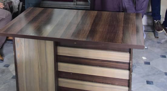 Office table