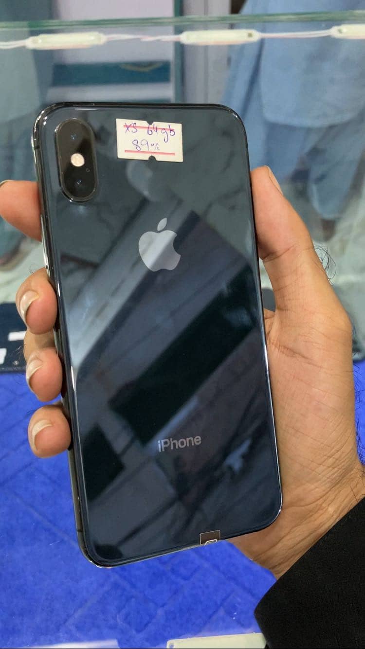 Apple iPhone XS 0