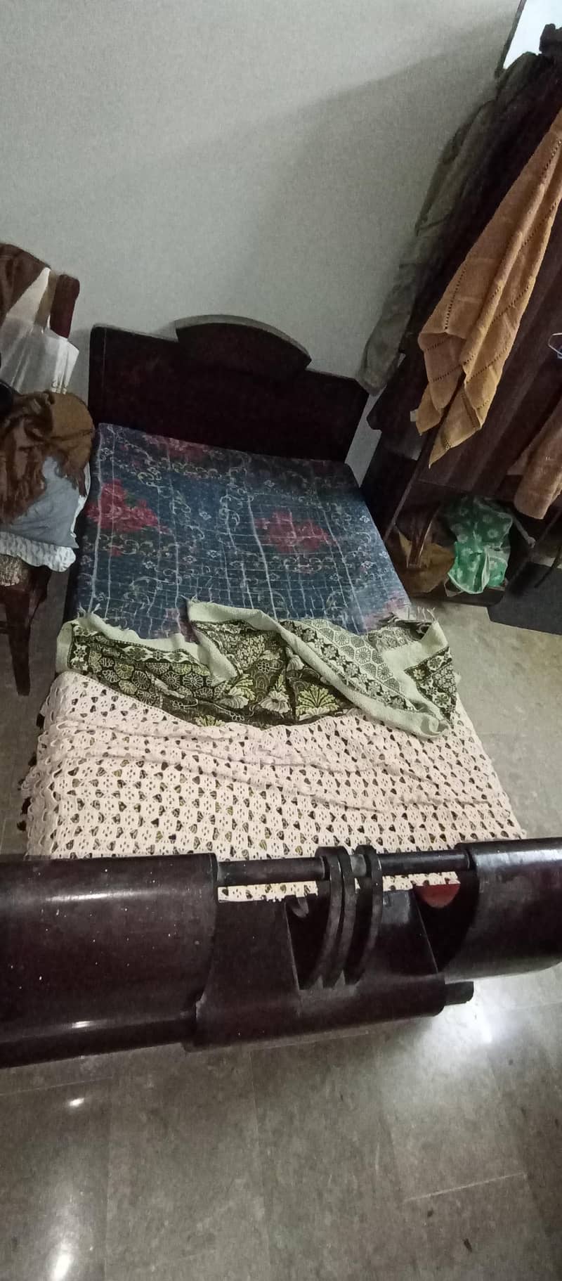 Single Bed 0