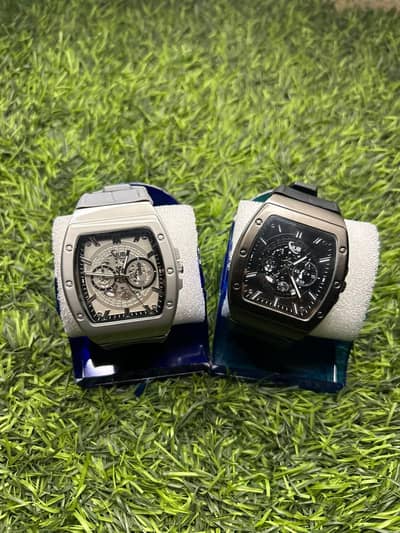Brand New watch HUB delivery just in shahdra reasonable prices
