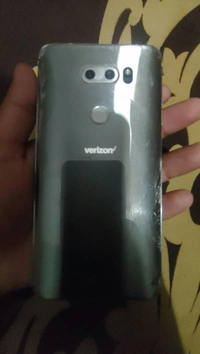 LG V30