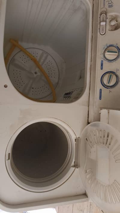 Haier washing machine with dryer