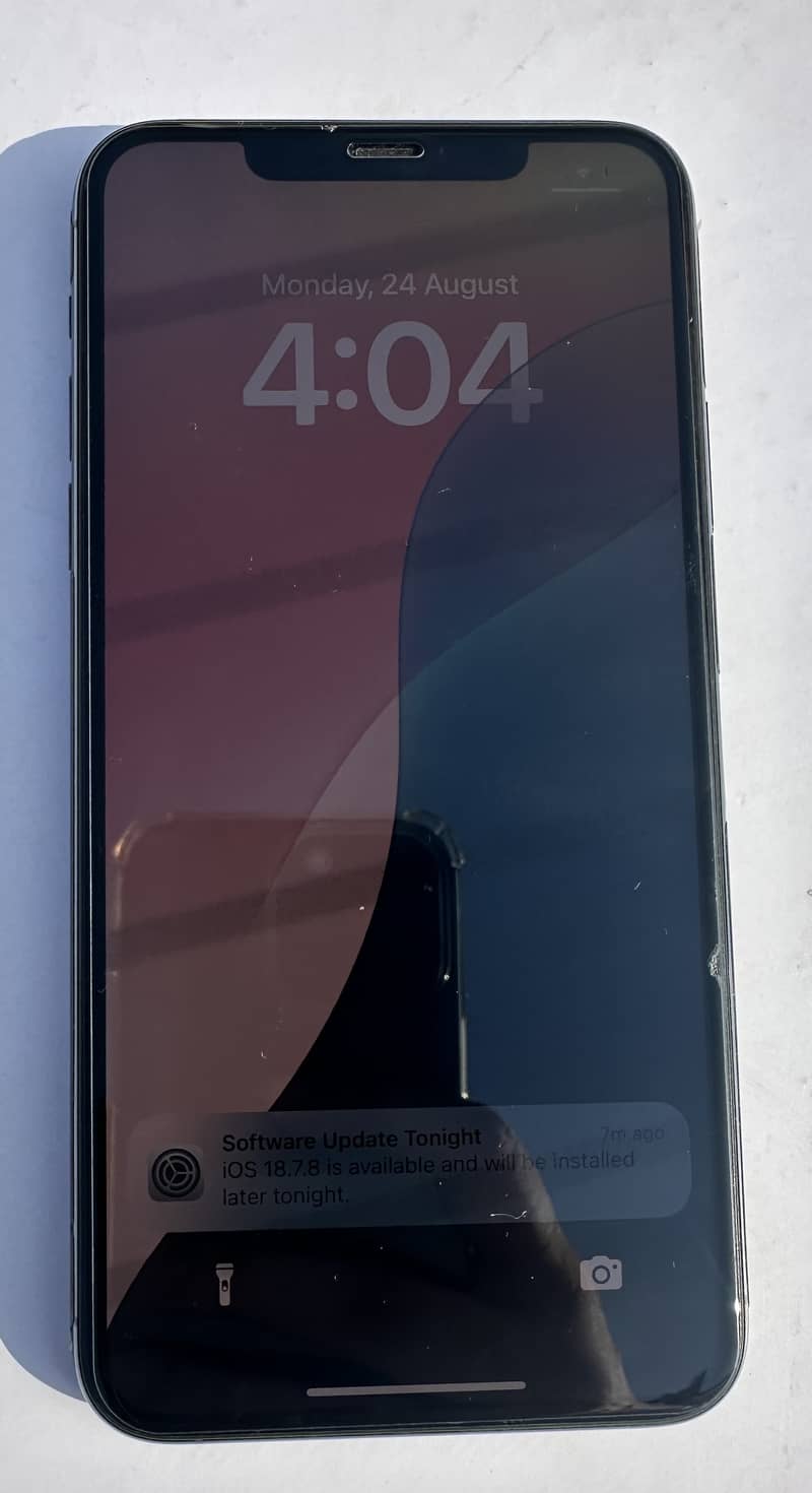 Apple iPhone 11 Pro Max 4