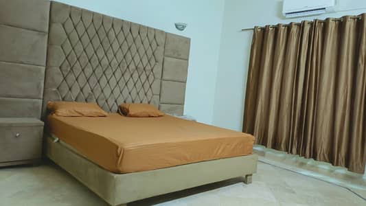 F11 furnished room for rent