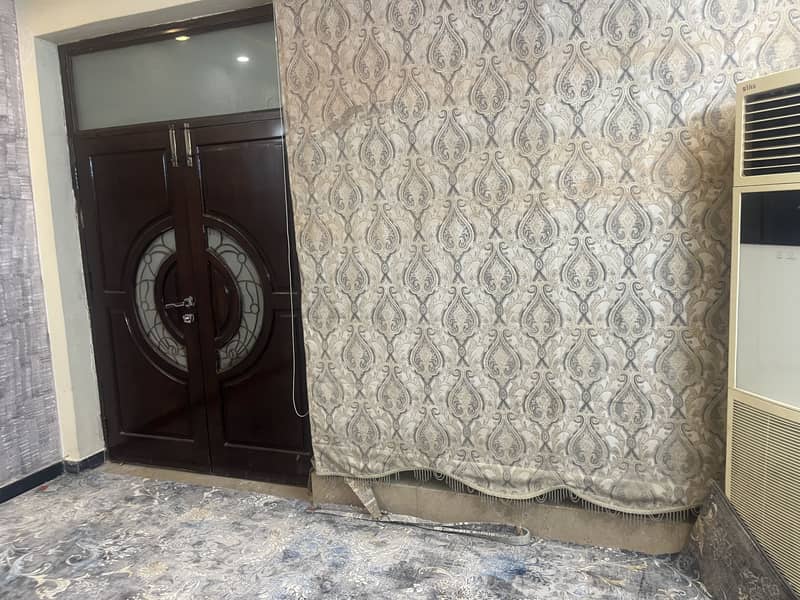 Floor standing AC 1