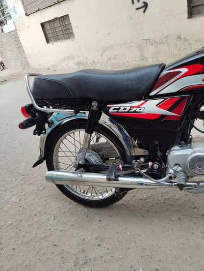 HONDA CD 70 2025