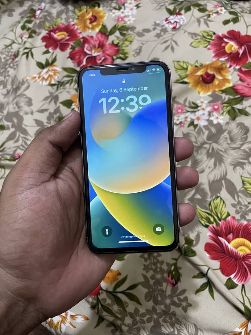Apple iPhone X 0