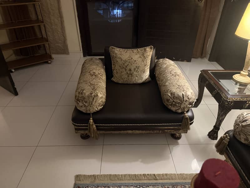 Sofa set 5 seater 4