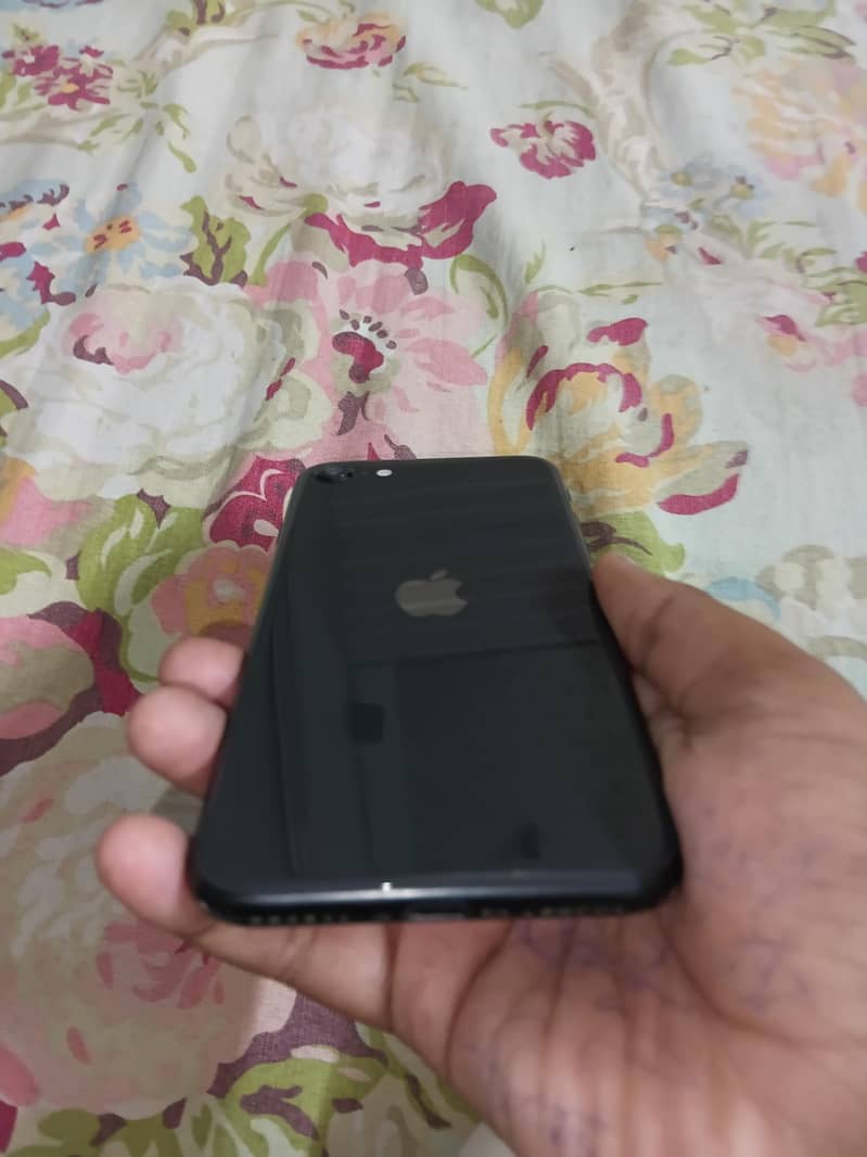Apple iPhone SE 2