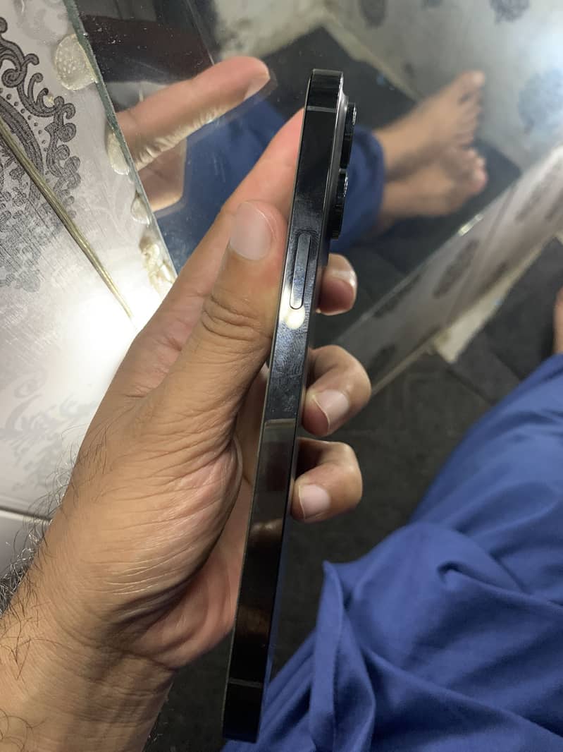 Apple iPhone 14 Pro Max 5