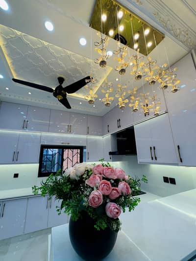 5 Marla Elegant House For Sale In Park View City Lahore