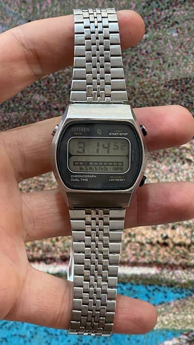 Citizen very rare and vintage digital watch
