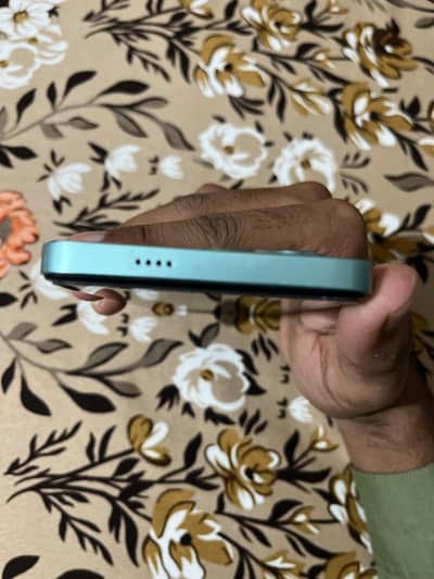 Tecno Spark Go 1