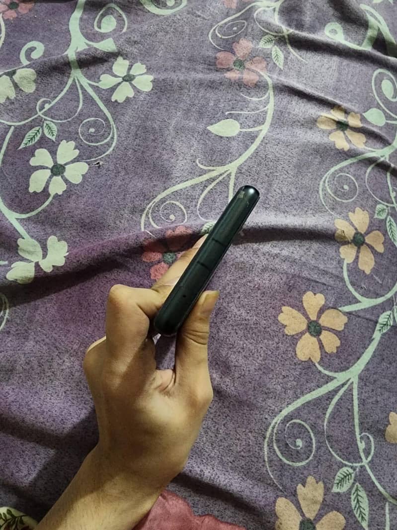 Google Pixel 7a 4