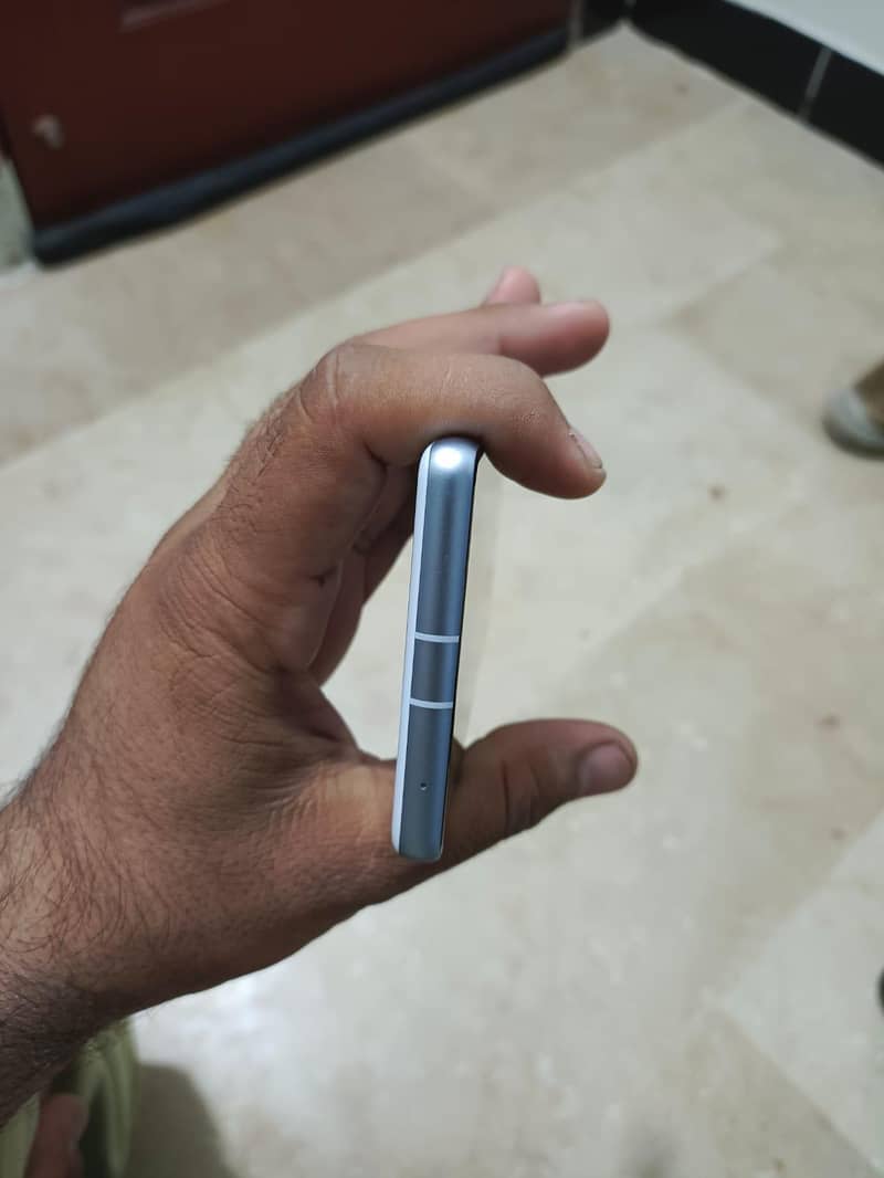 Google Pixel 7a 2