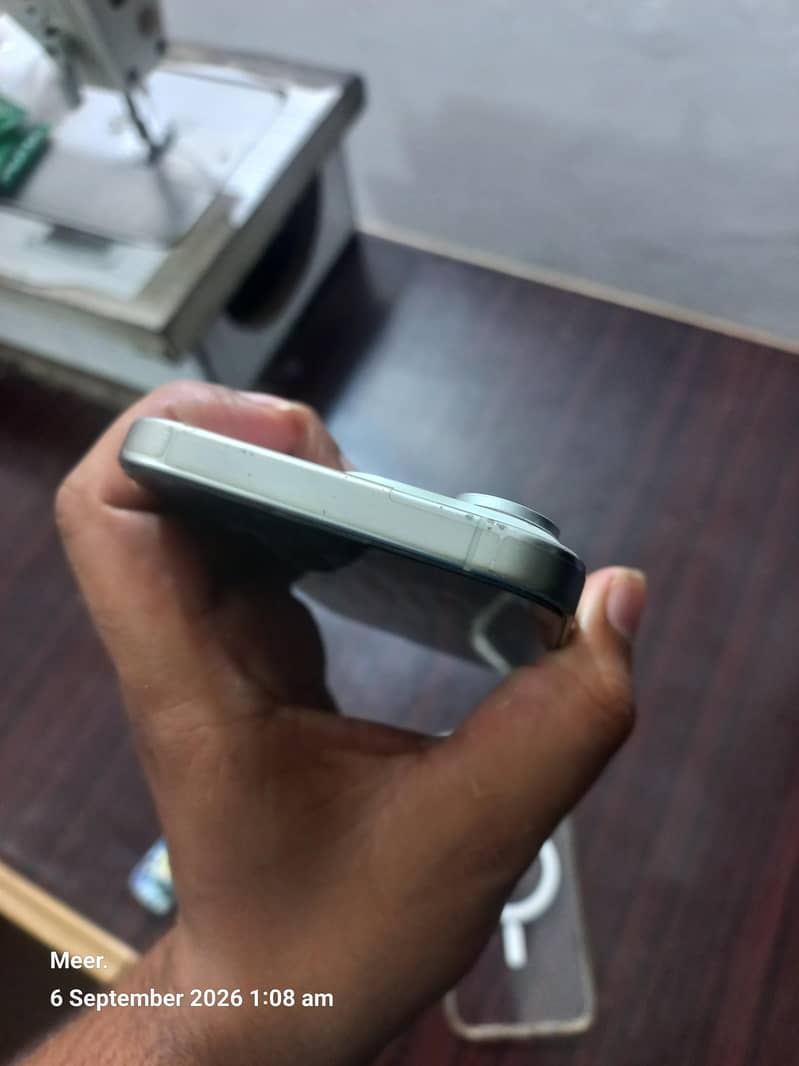 Apple iPhone 15 Pro Max 7